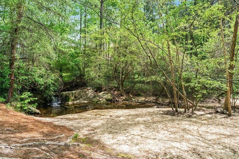 4270 Ridgehurst Drive SE