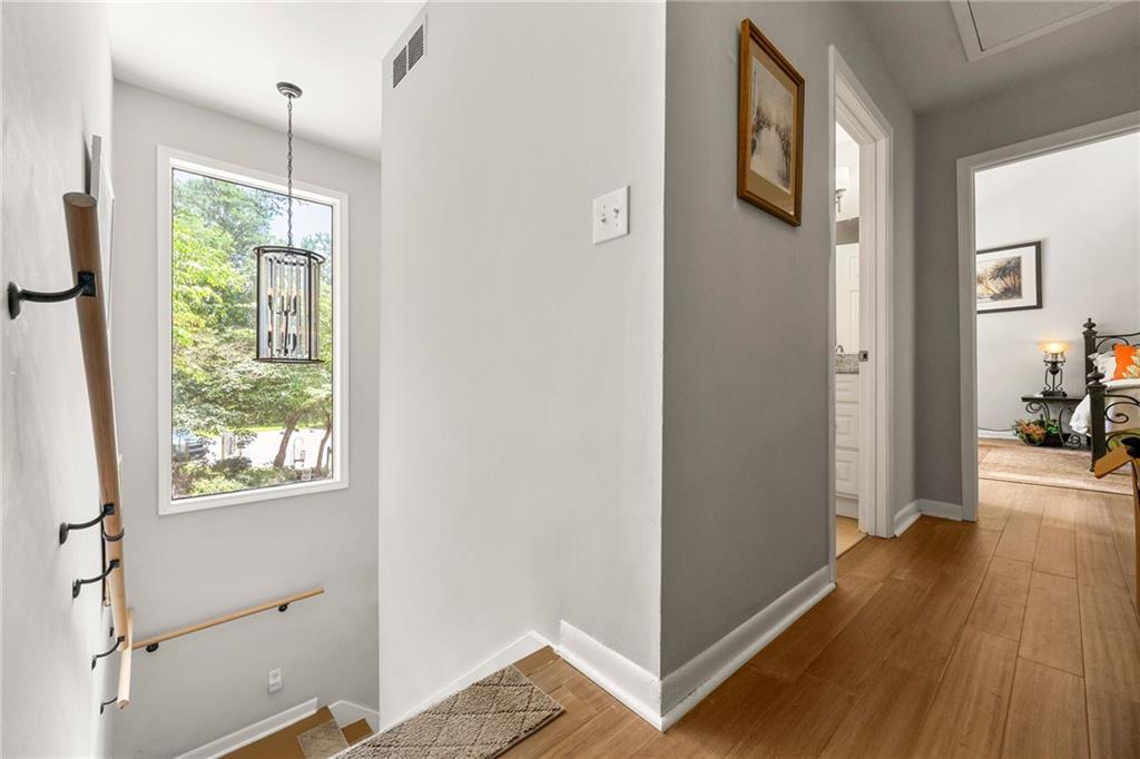 4290 Inverness Court NE