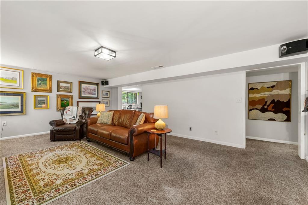 4290 Inverness Court NE