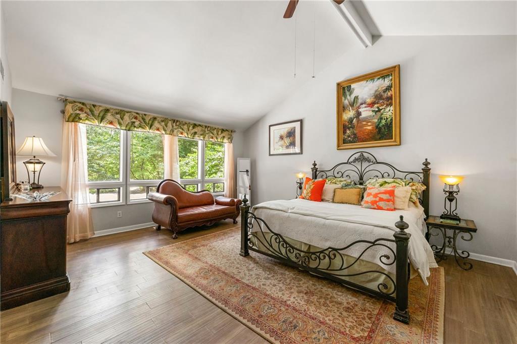 4290 Inverness Court NE