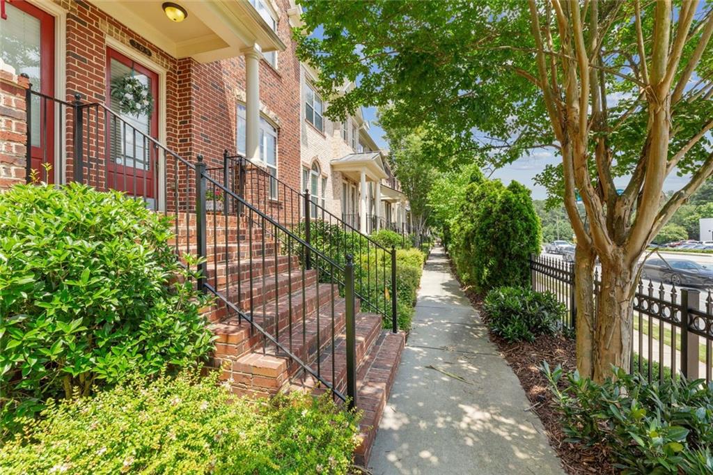305 Alderwood Lane Lane