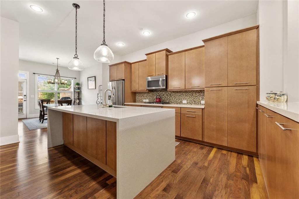 305 Alderwood Lane Lane