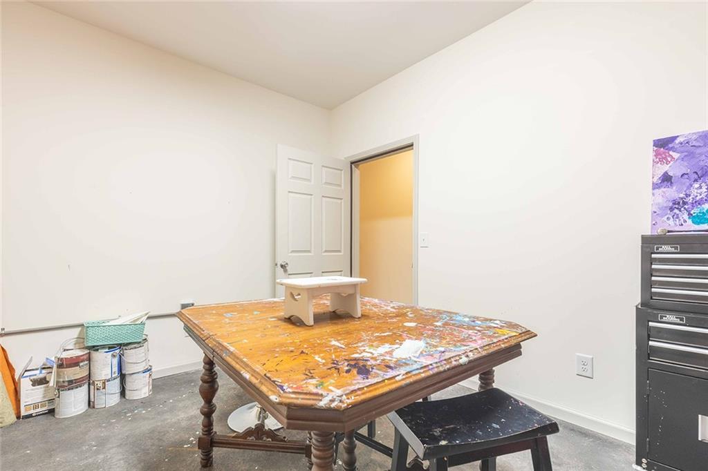 4097 Oberon Court SE