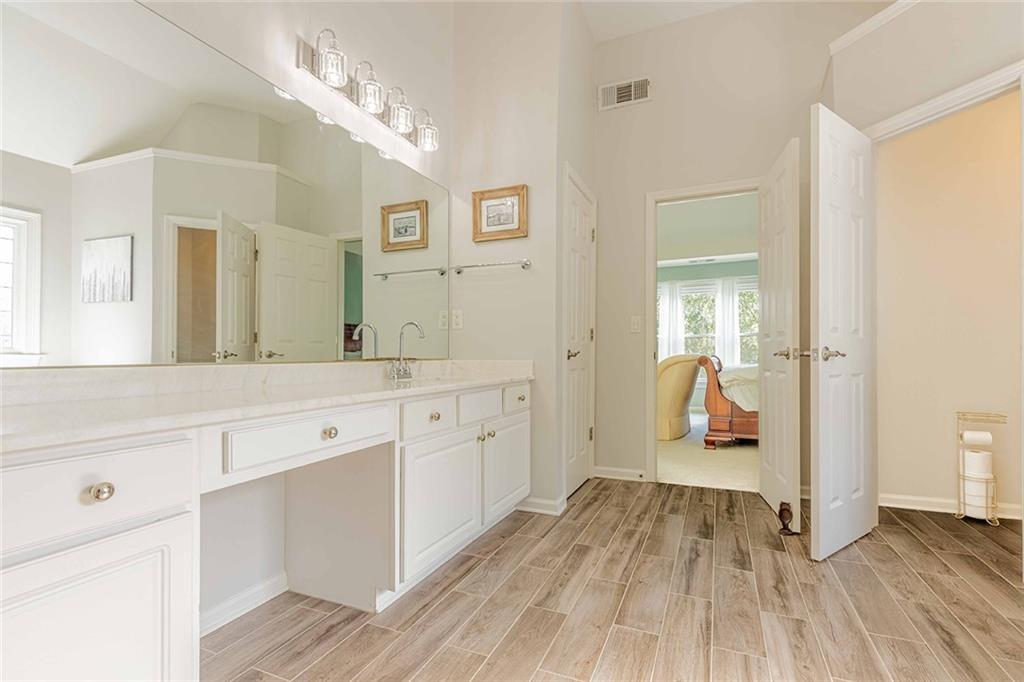 4097 Oberon Court SE