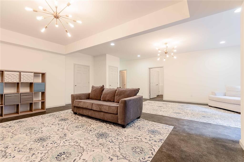 4097 Oberon Court SE