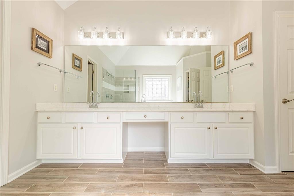 4097 Oberon Court SE