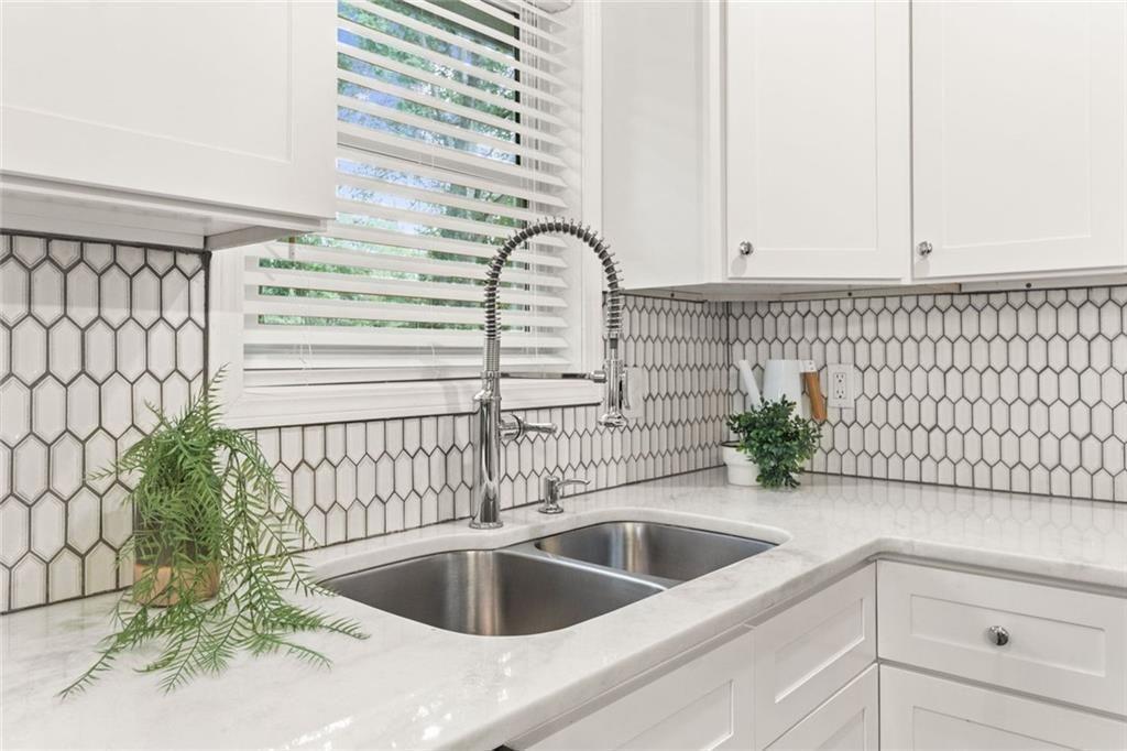 4195 Antler Trail SE