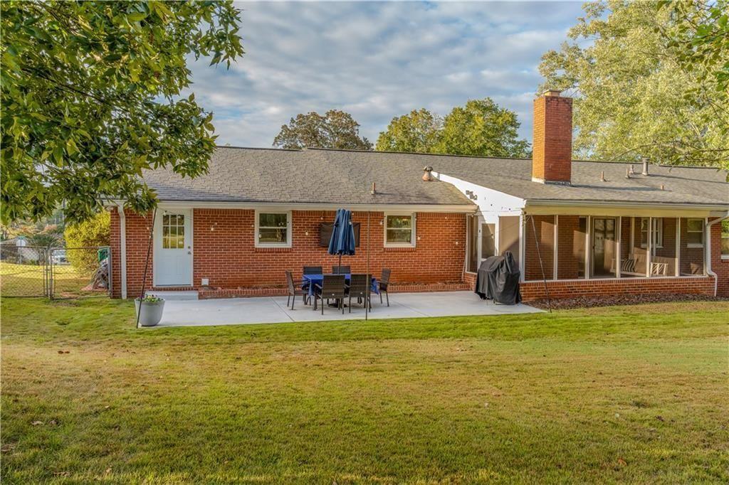 317 Highview Drive SE