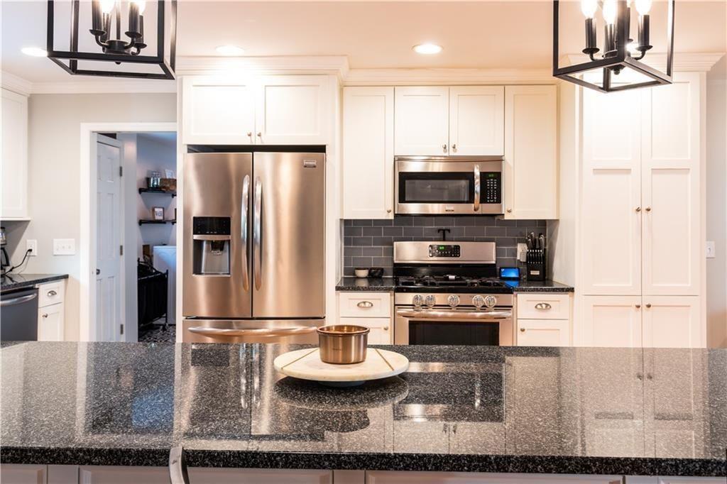 317 Highview Drive SE