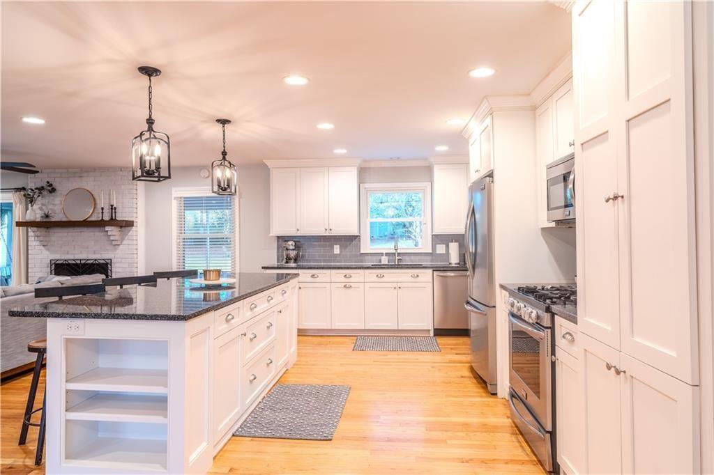 317 Highview Drive SE