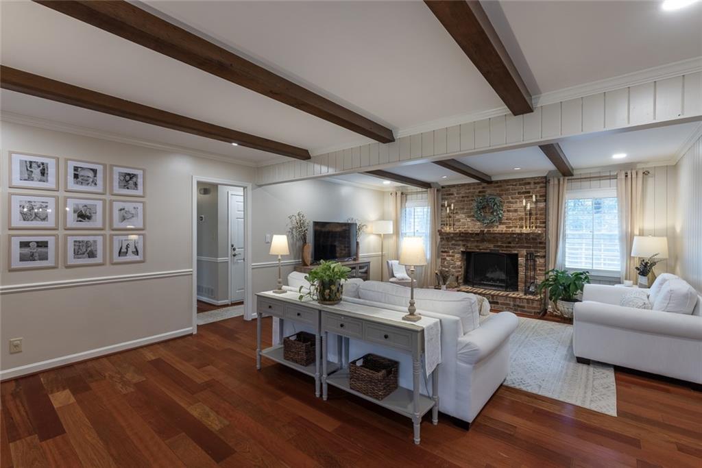 2220 Cumberland Drive SE