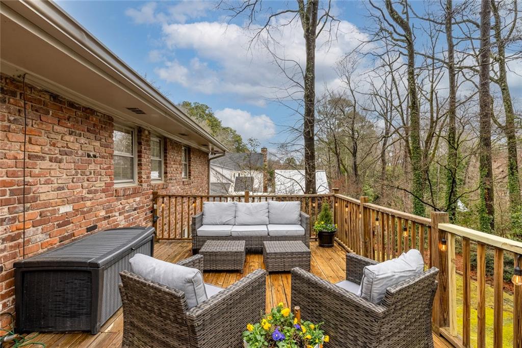 2220 Cumberland Drive SE