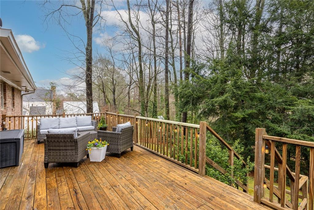 2220 Cumberland Drive SE