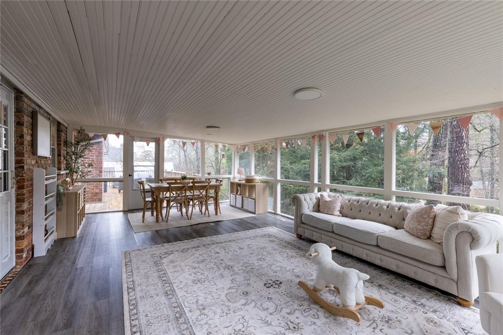 2220 Cumberland Drive SE