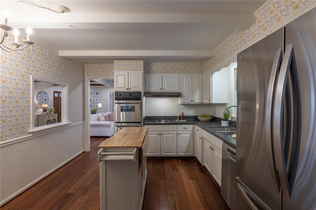 2220 Cumberland Drive SE