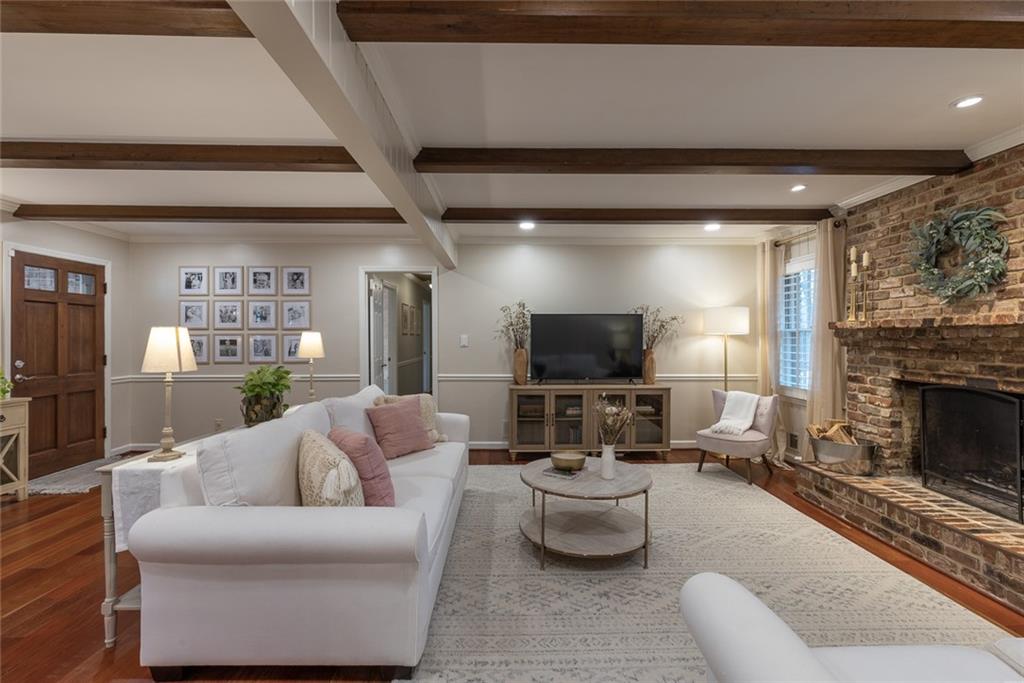 2220 Cumberland Drive SE