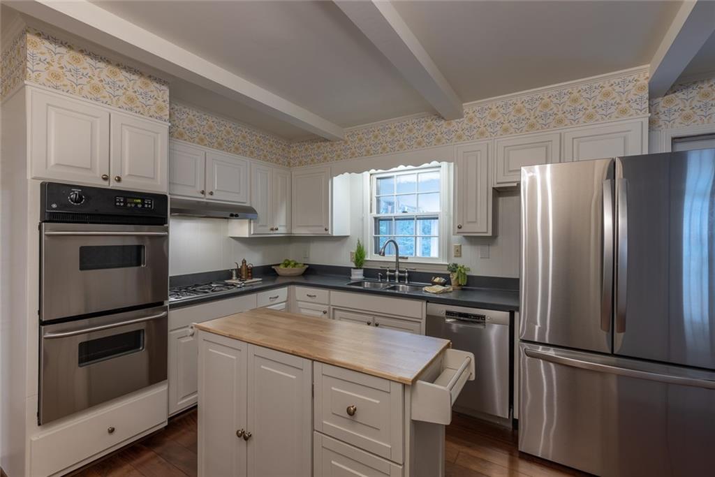 2220 Cumberland Drive SE