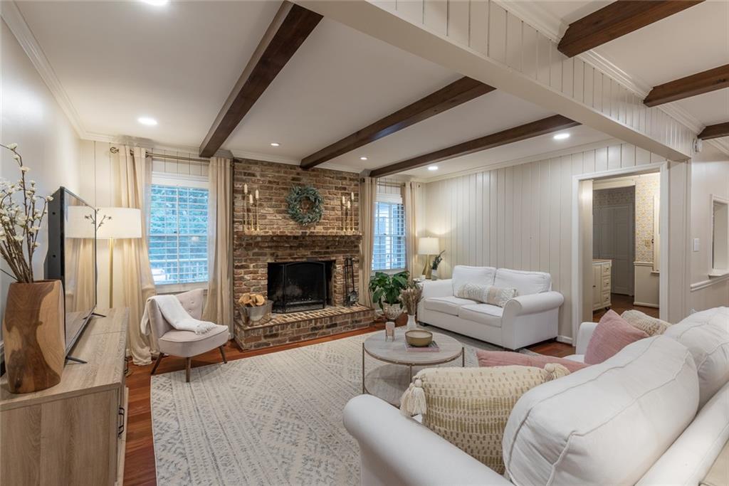 2220 Cumberland Drive SE