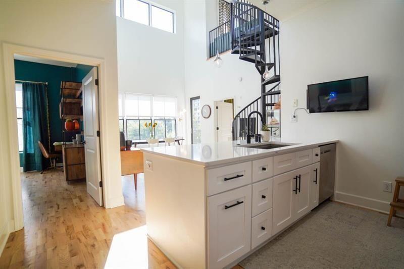 384 Ralph McGill Unit 410