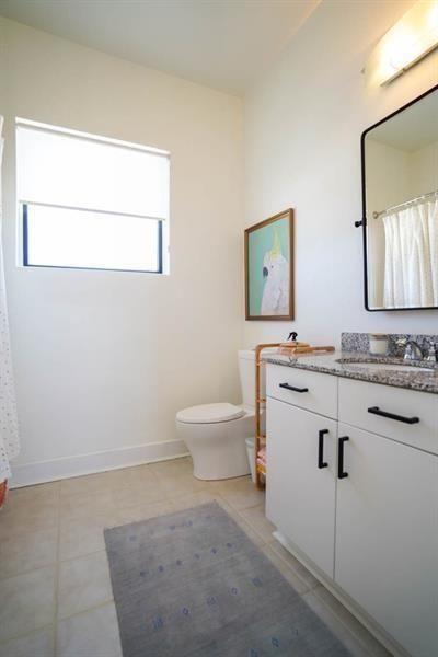 384 Ralph McGill Unit 410