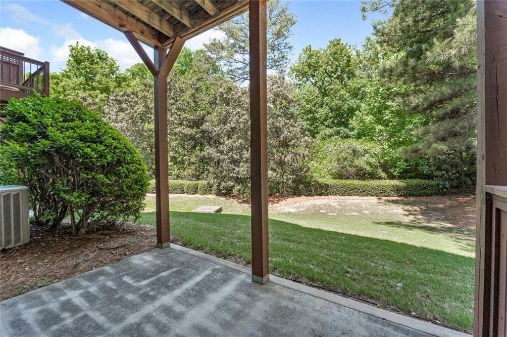 906 Dumaine Trace