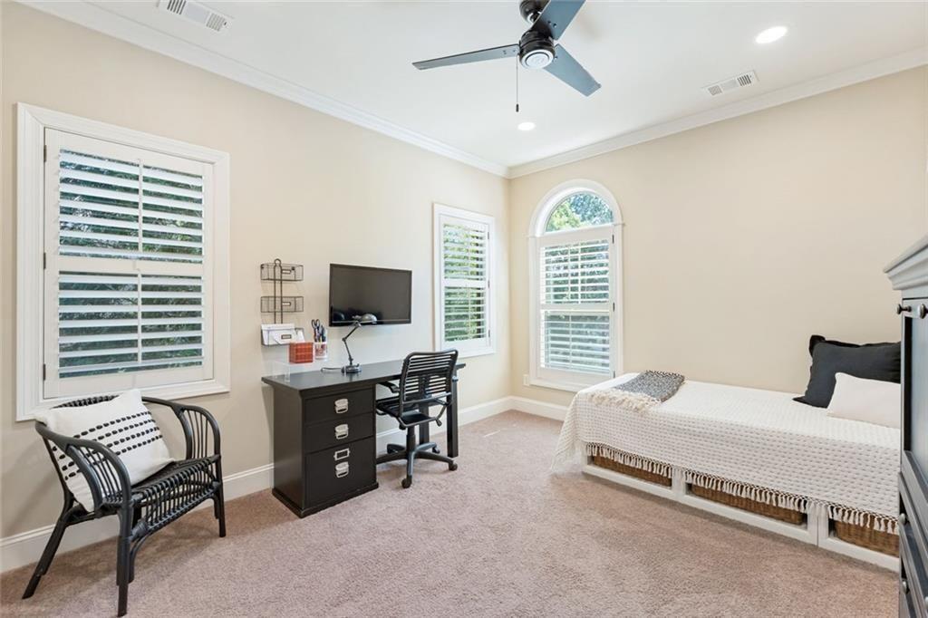 906 Dumaine Trace