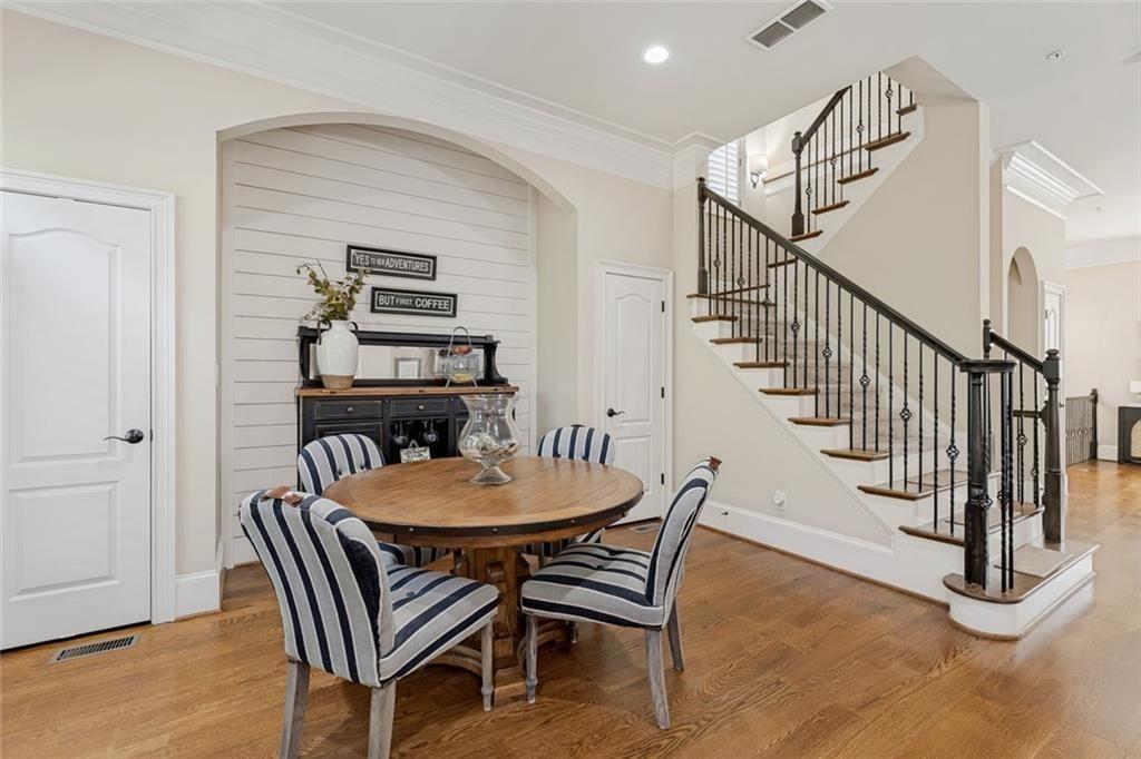 906 Dumaine Trace