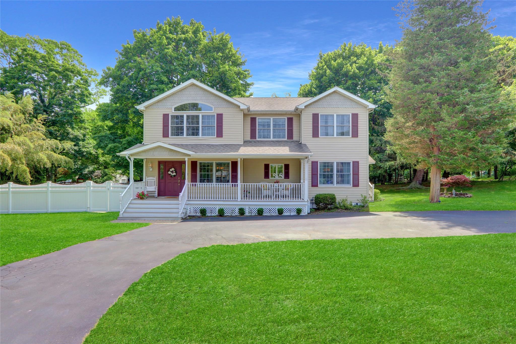 1 Willis Avenue