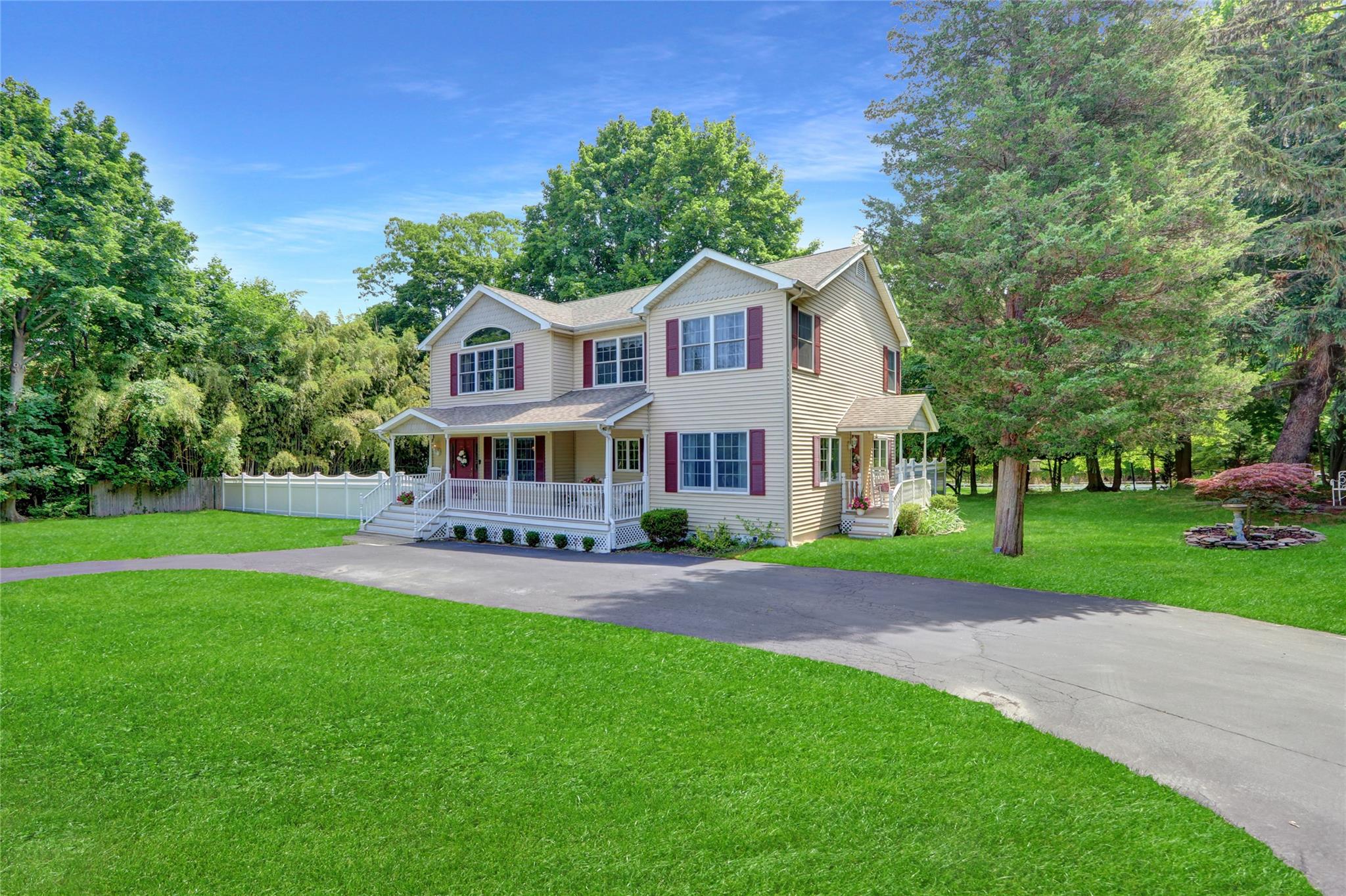 1 Willis Avenue