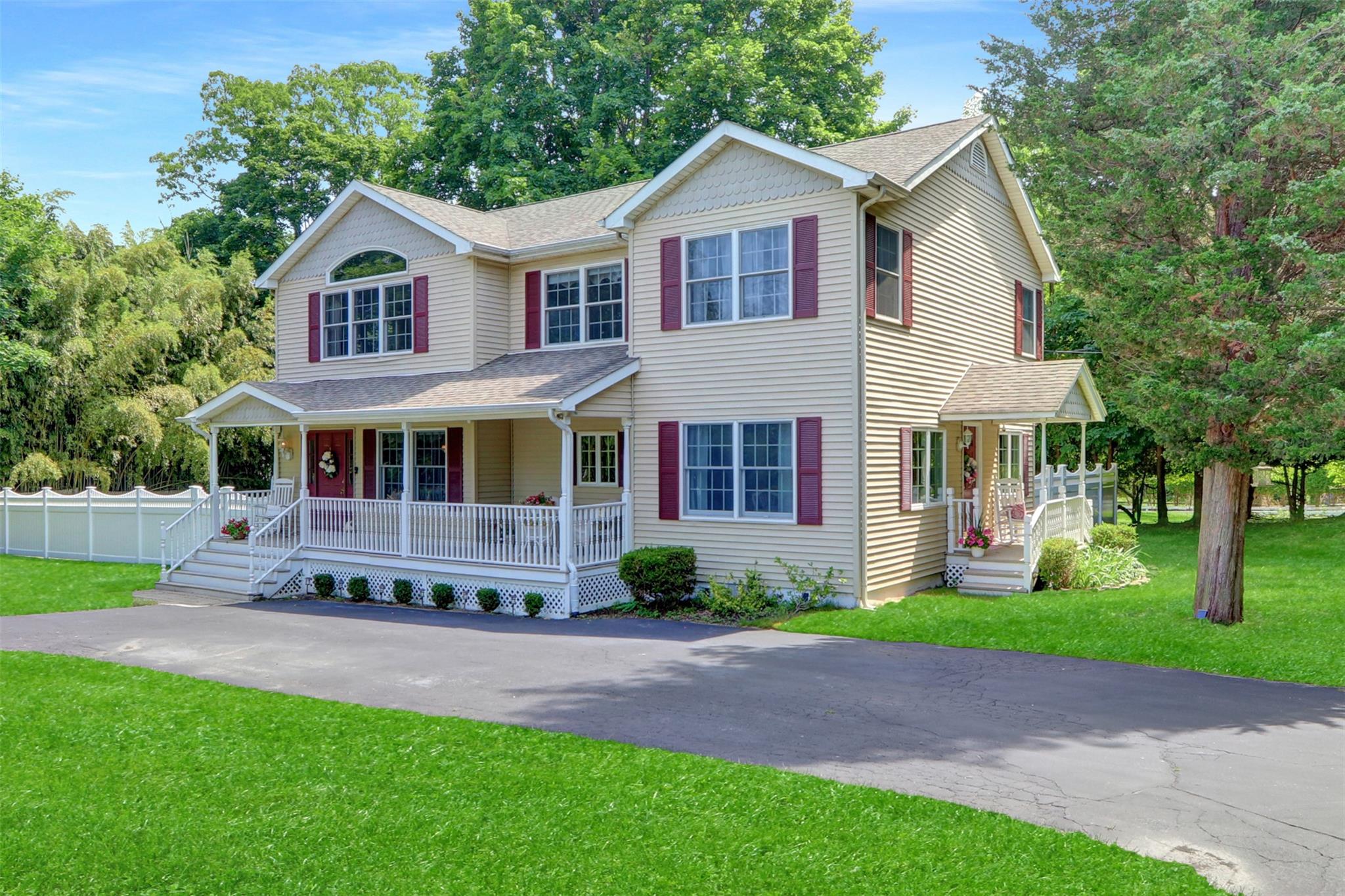 1 Willis Avenue