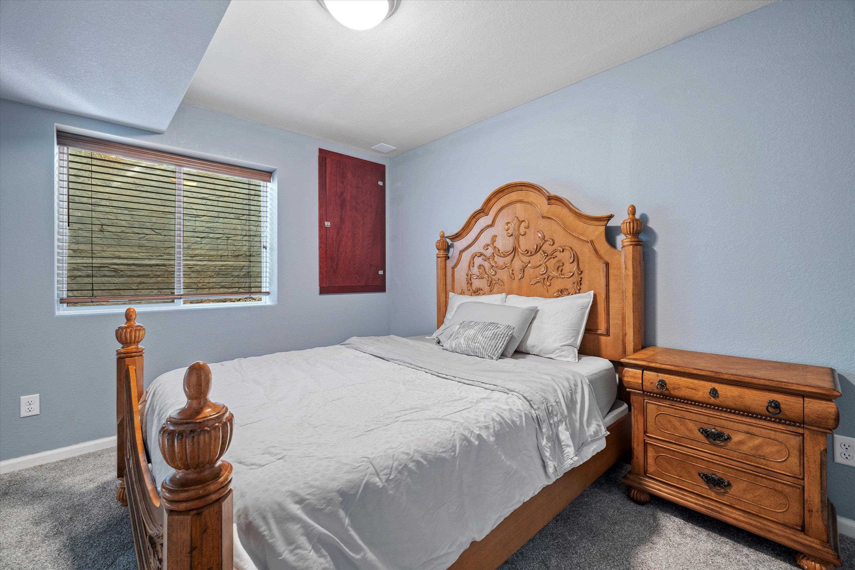 1549 Cambridge Court
