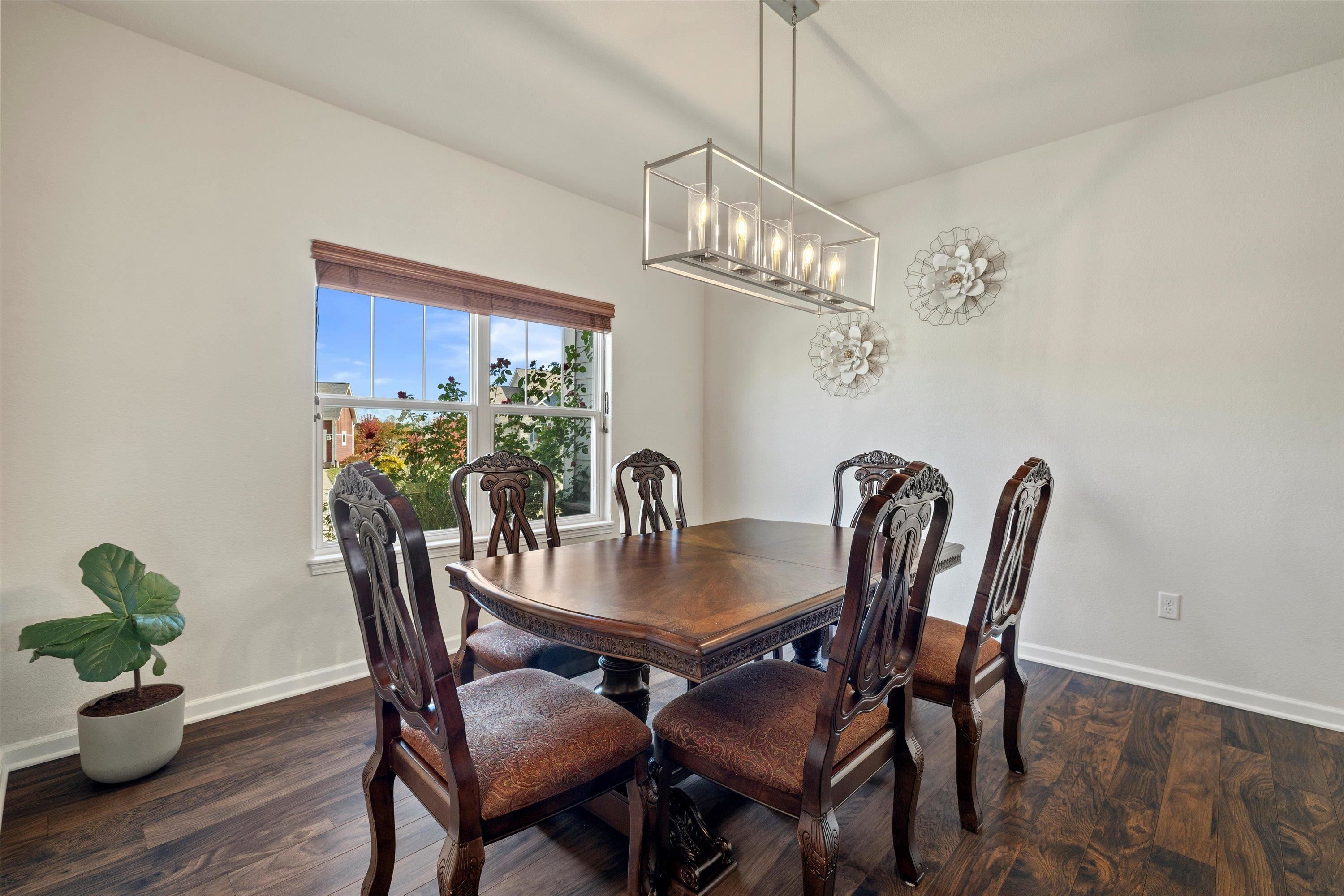 1549 Cambridge Court