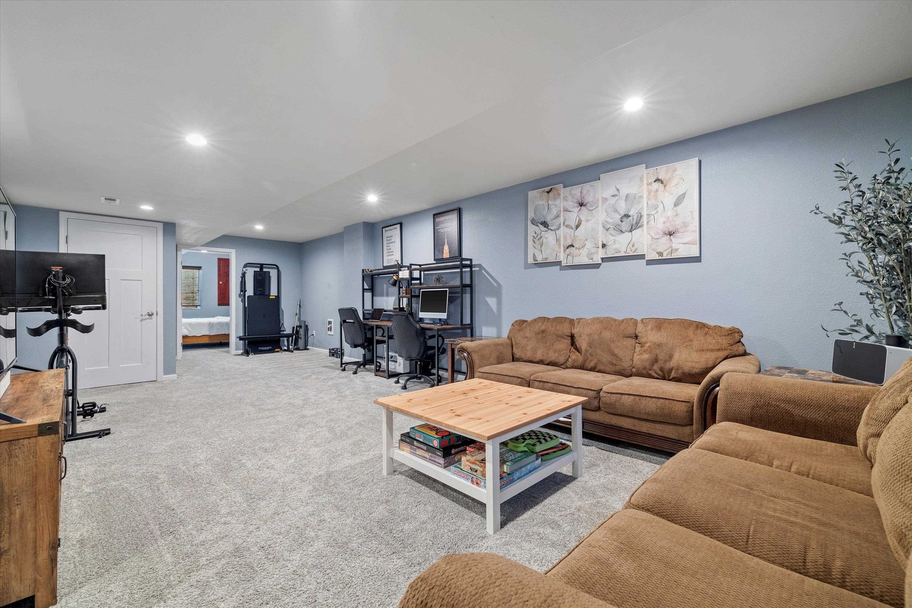 1549 Cambridge Court