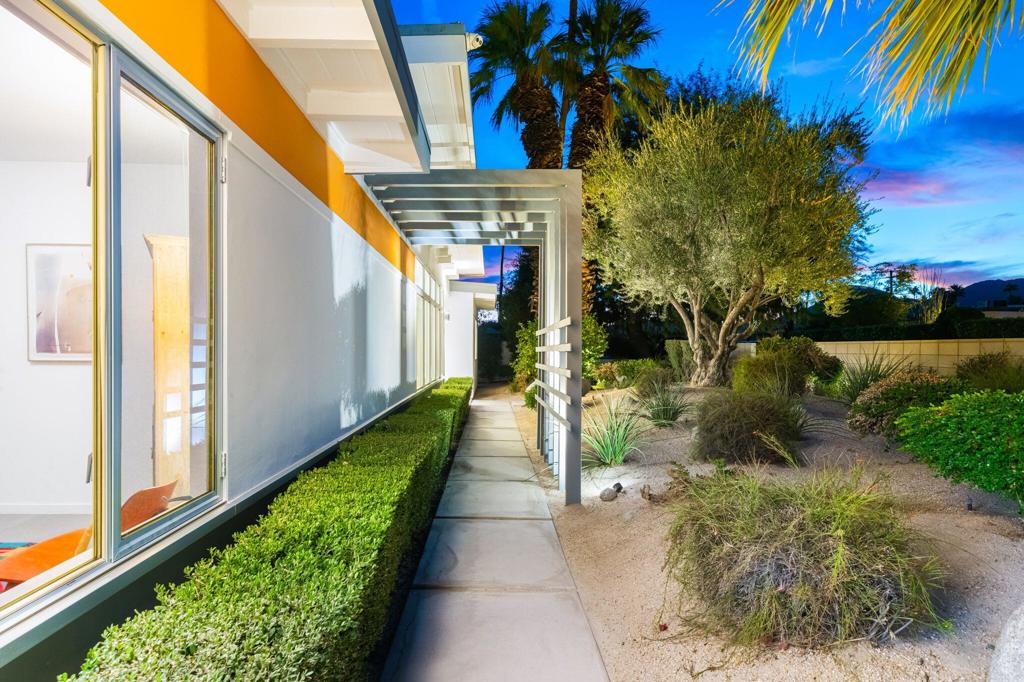 73316 Joshua Tree Street