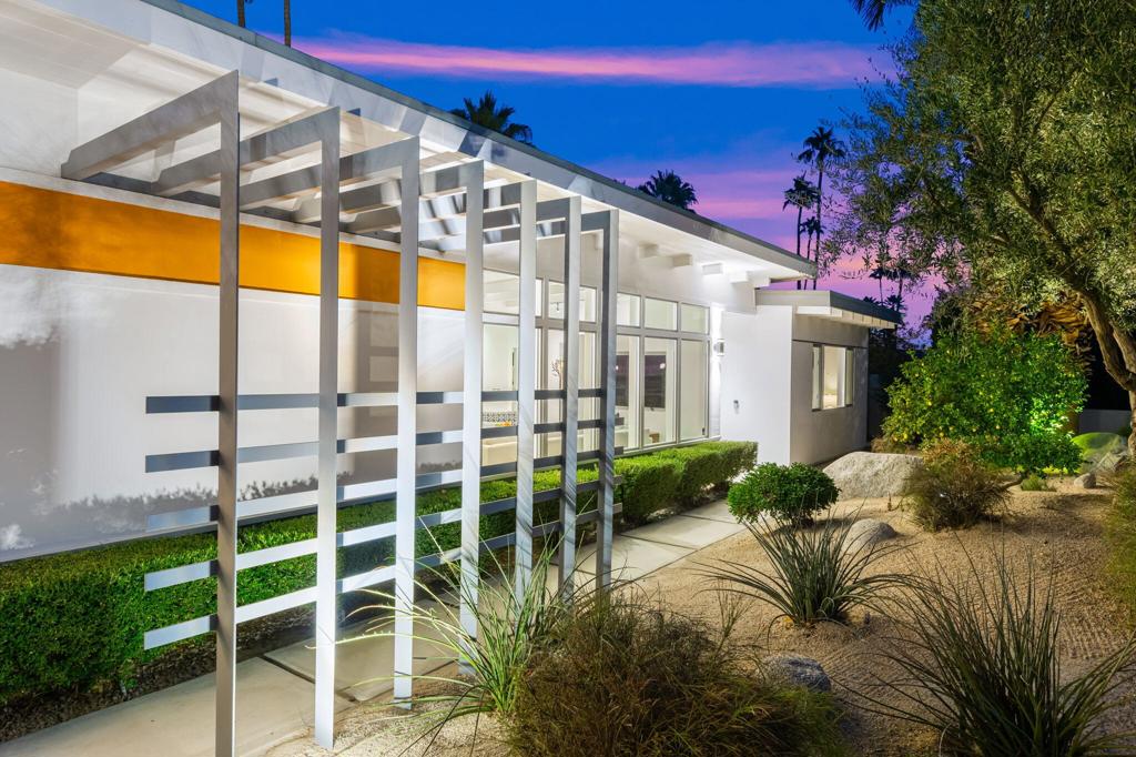 73316 Joshua Tree Street