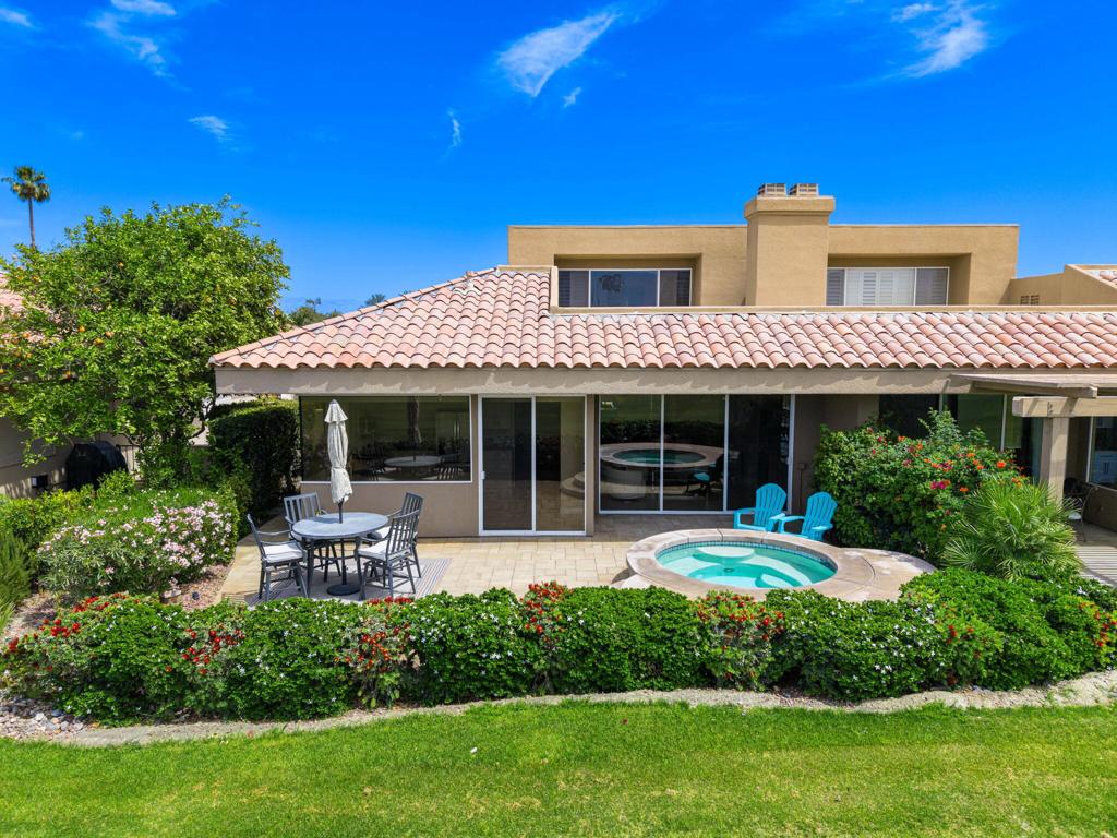 48 Colonial Drive