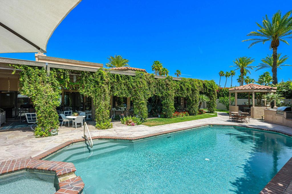 77085 Sandpiper Drive