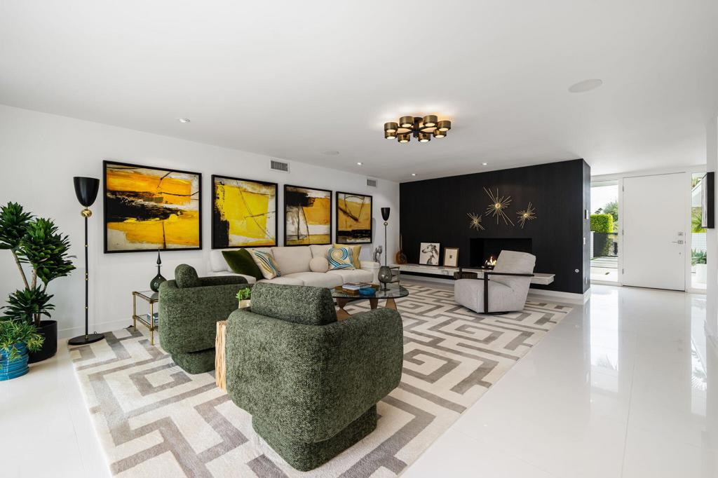 2309 S Yosemite Drive