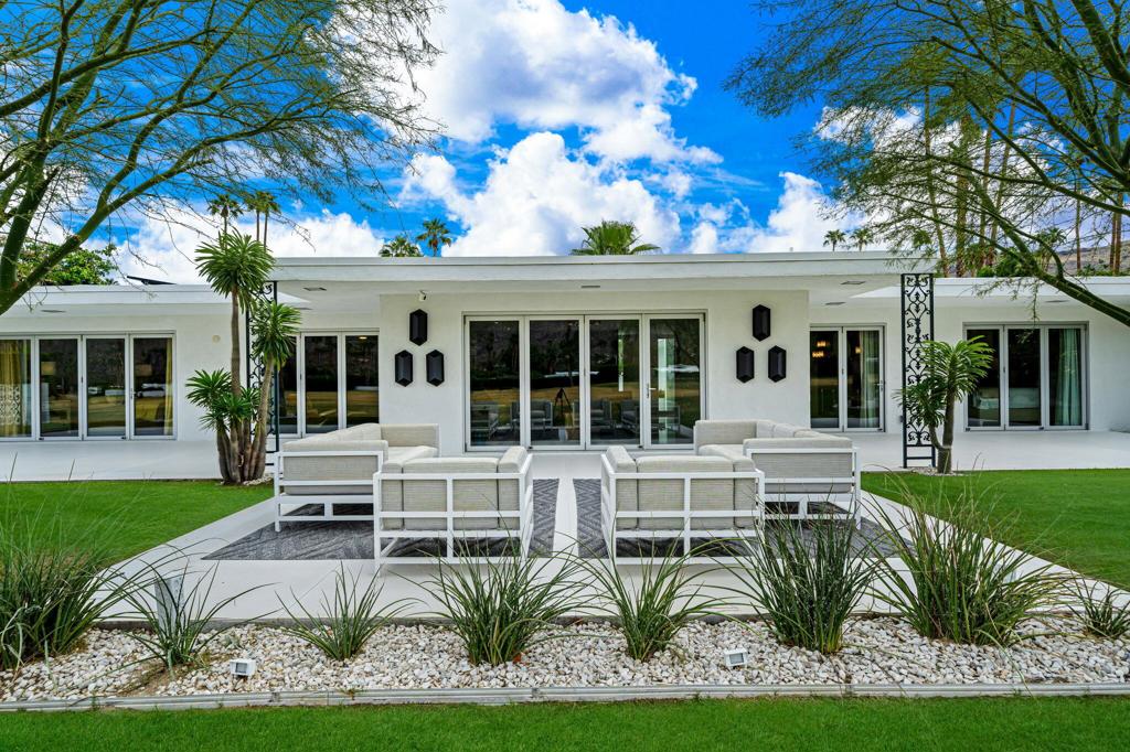 2309 S Yosemite Drive