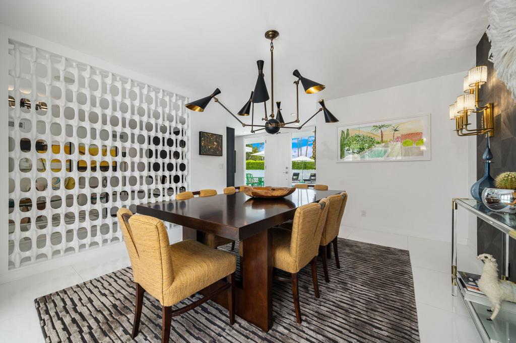 2309 S Yosemite Drive