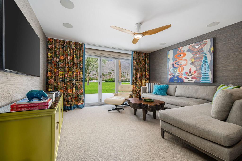 2309 S Yosemite Drive