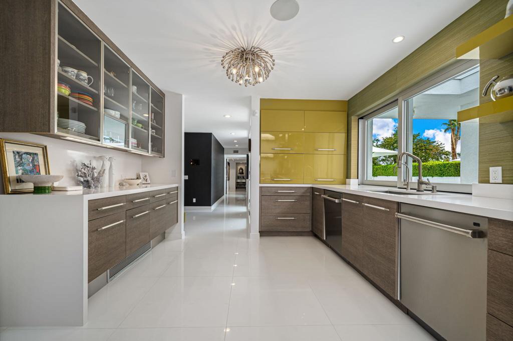 2309 S Yosemite Drive