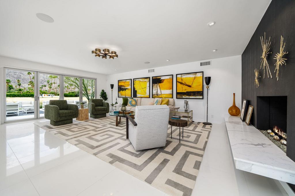 2309 S Yosemite Drive