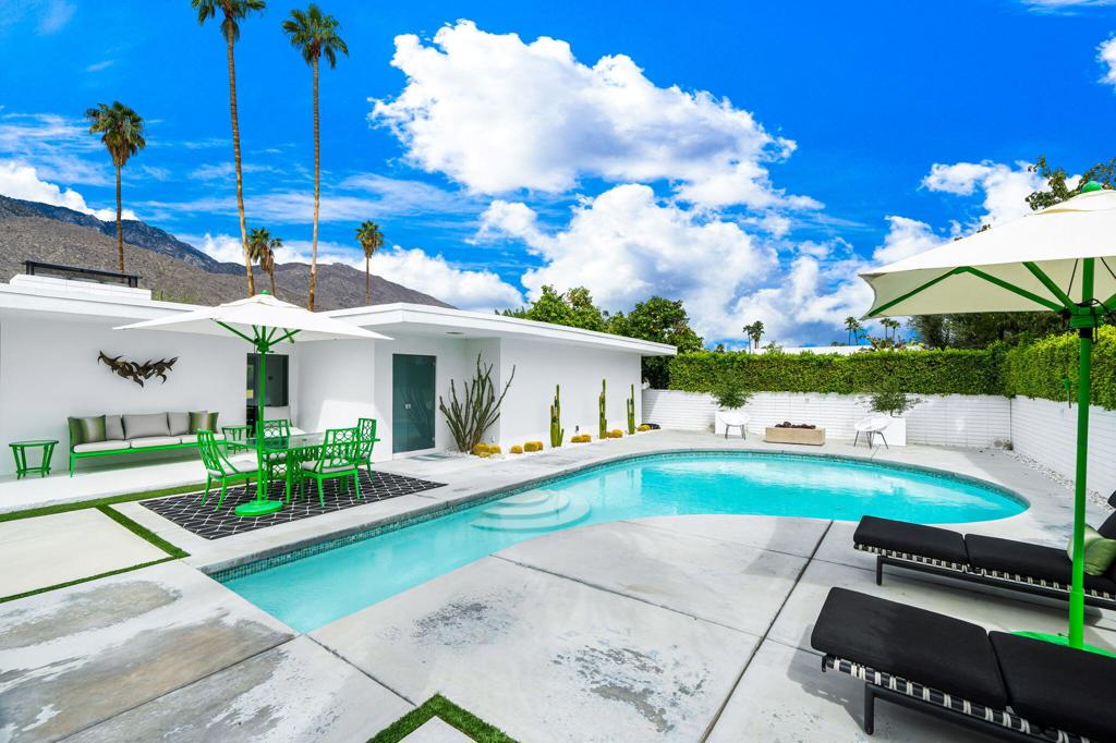 2309 S Yosemite Drive