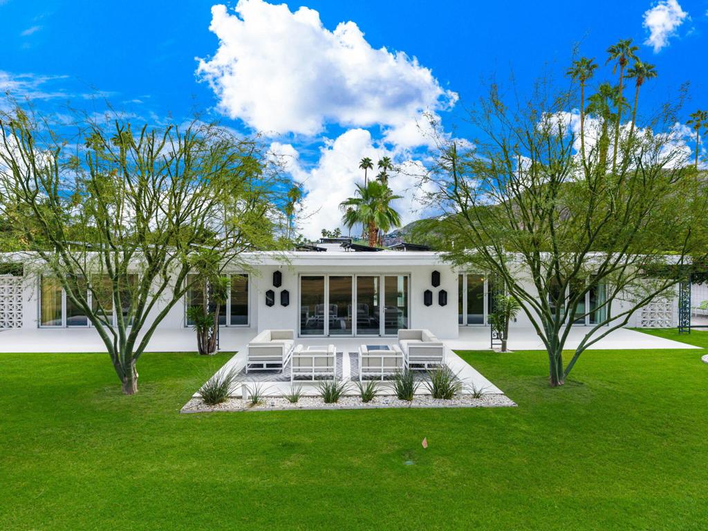 2309 S Yosemite Drive