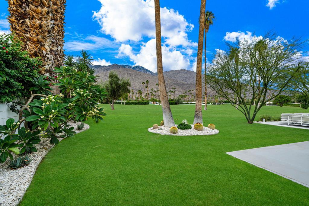 2309 S Yosemite Drive