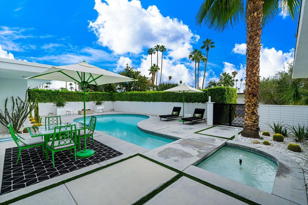 2309 S Yosemite Drive