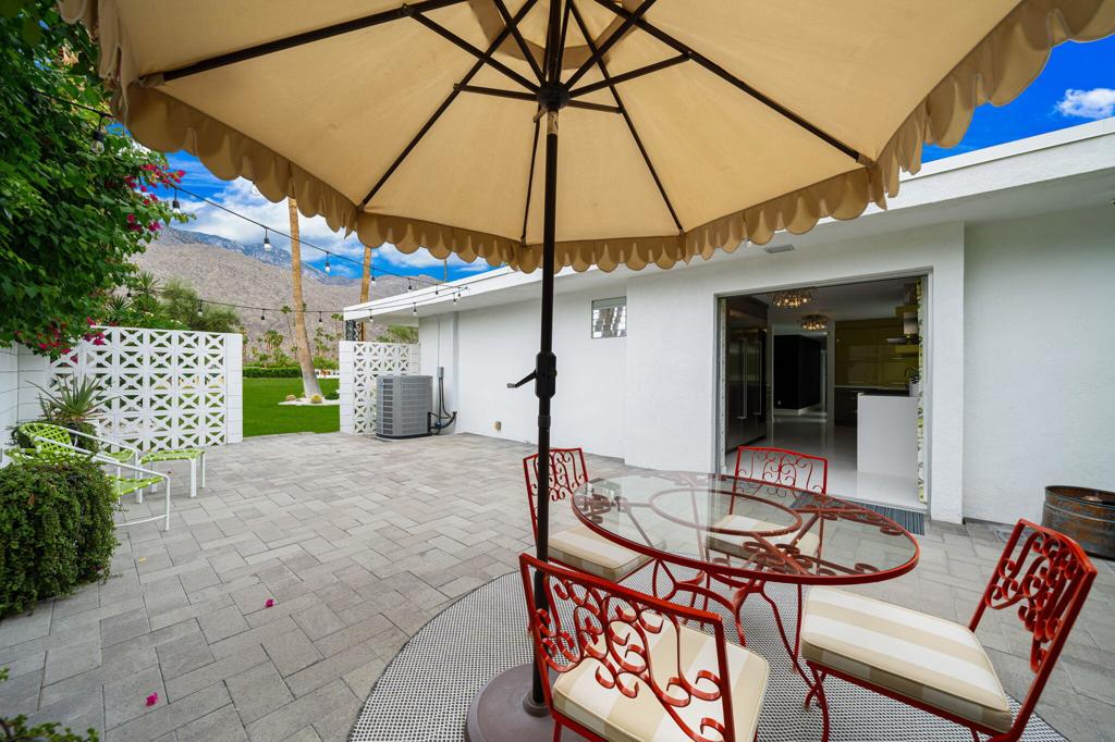 2309 S Yosemite Drive