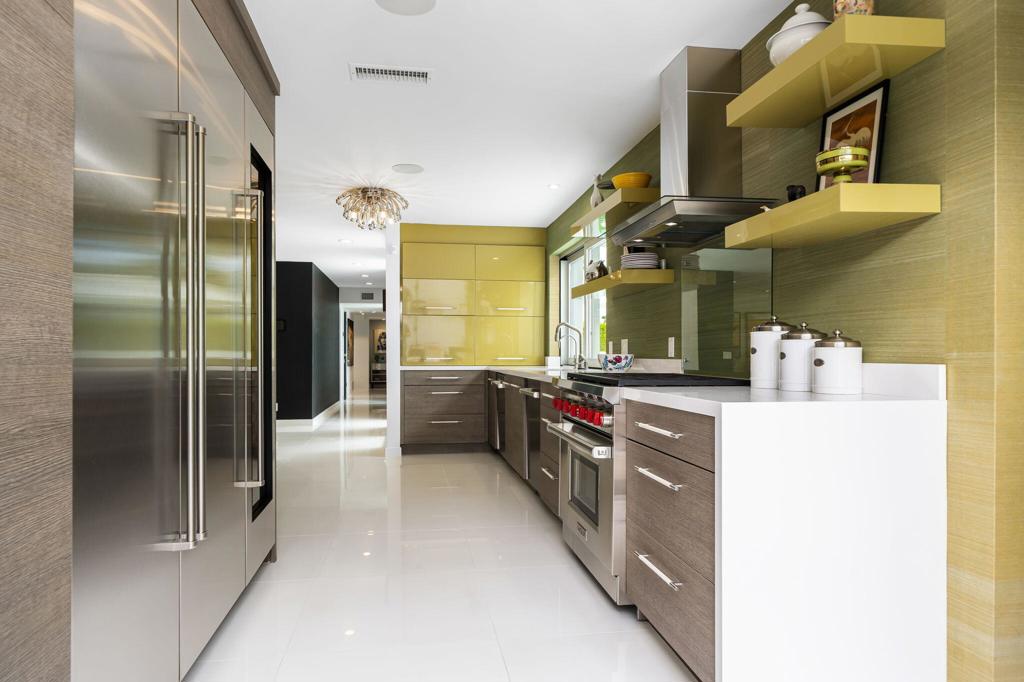 2309 S Yosemite Drive