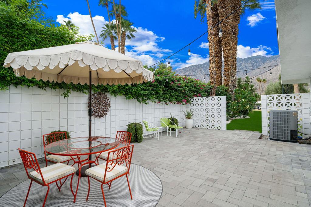 2309 S Yosemite Drive